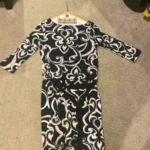 Fleur-de-lis pattern dress